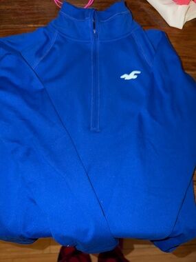 Hollister Women’s Royal Blue Half-Zip Rash Guard